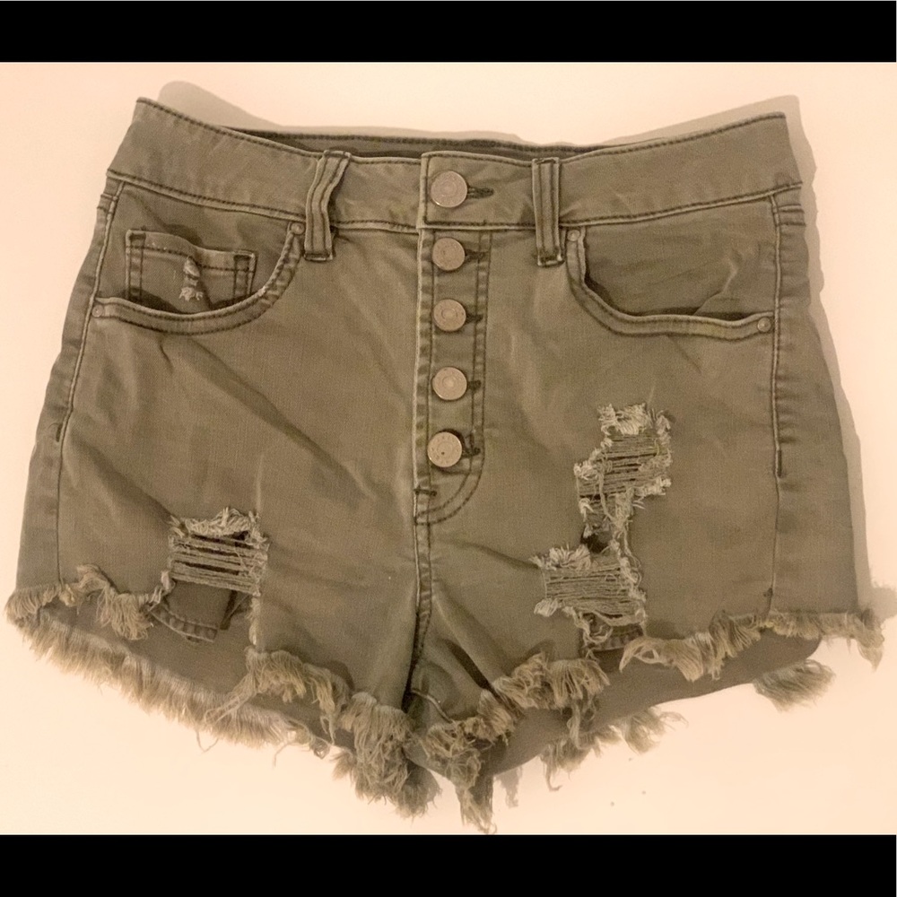 Ripped short army green